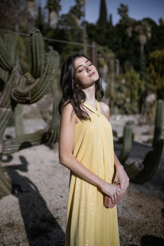 VESTIDO COCO AMARILLO PAILLETES DETALLE.JPG